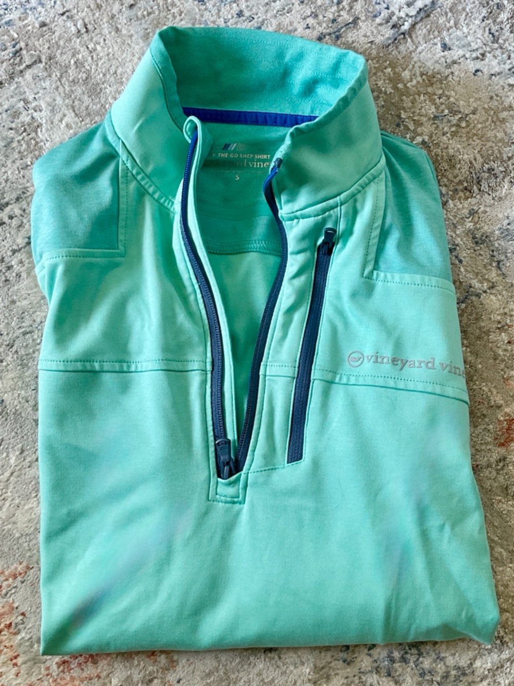 Vineyard Vines Performance pullover